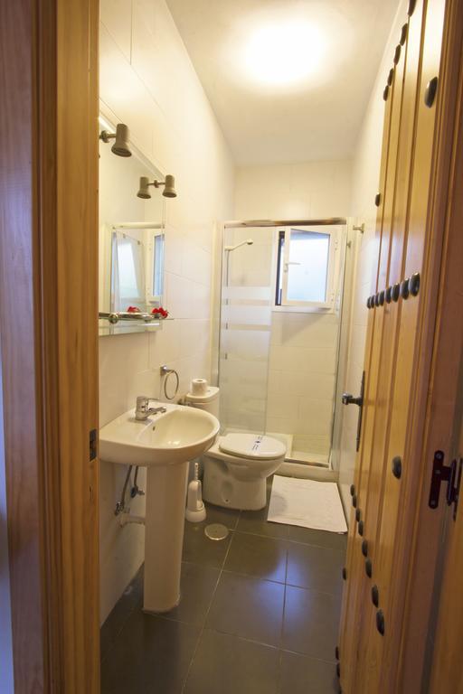 Apartamentos Puerta Sierra Puerto Serrano Habitación foto